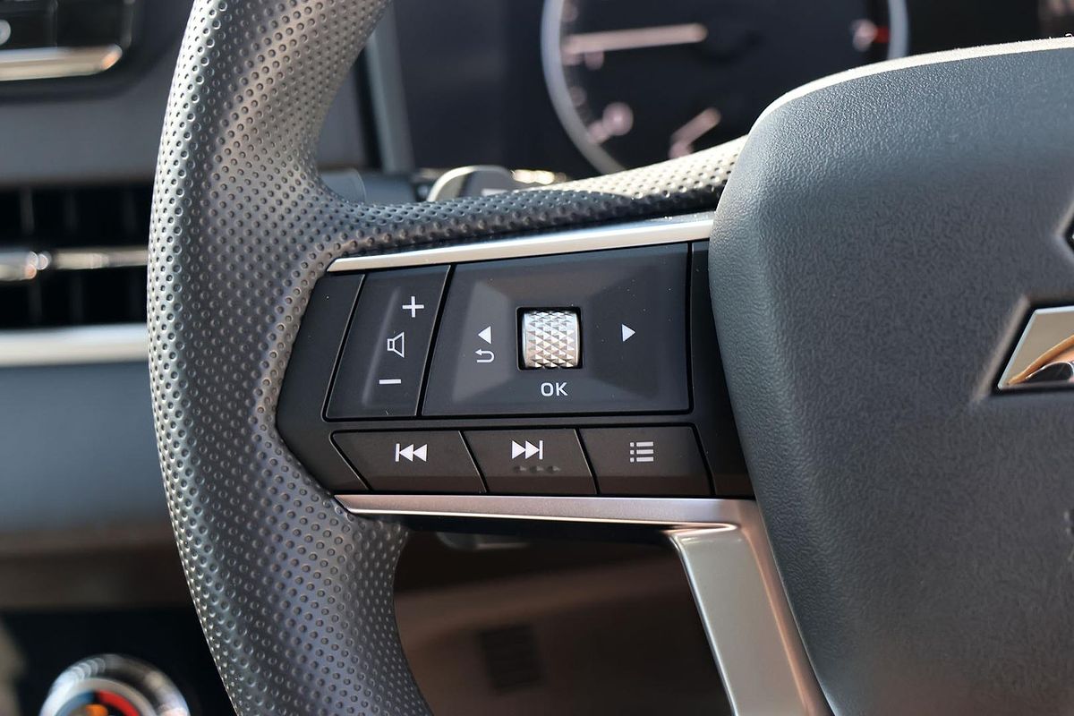 2024 Mitsubishi Outlander ES ZM