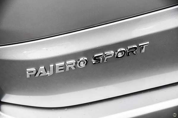 2024 Mitsubishi Pajero Sport GLX QG