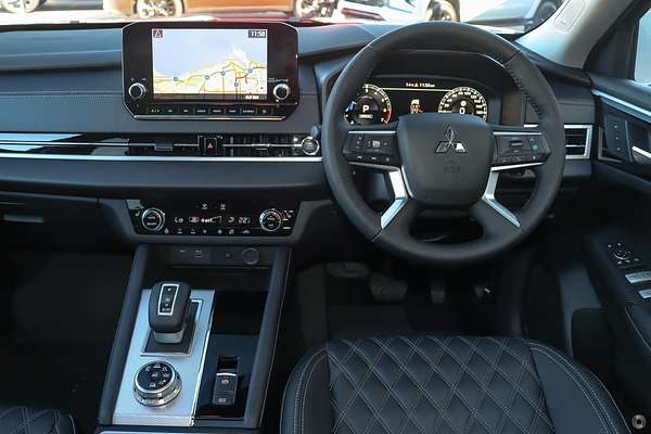 2024 Mitsubishi Outlander Exceed ZM