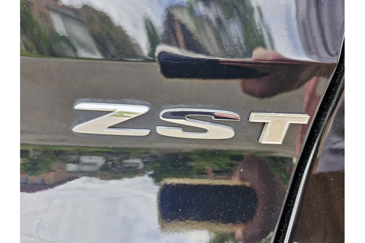 2021 MG ZST Essence
