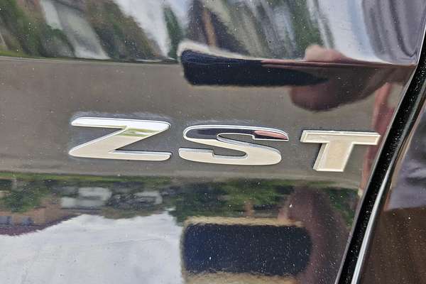 2021 MG ZST Essence