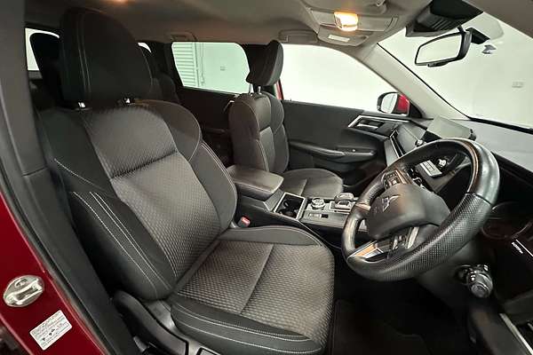 2021 Mitsubishi Outlander LS ZM