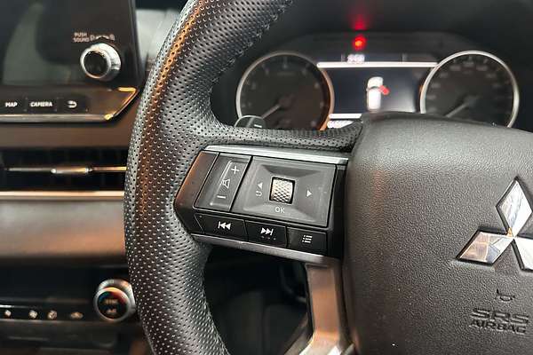 2021 Mitsubishi Outlander LS ZM