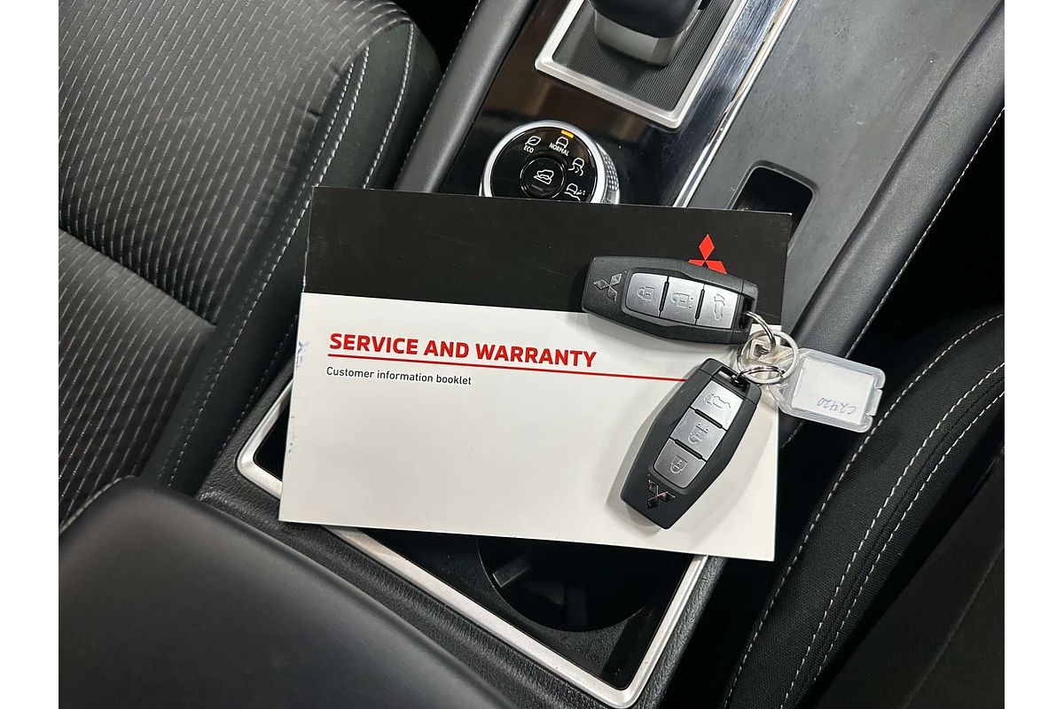 2021 Mitsubishi Outlander LS ZM