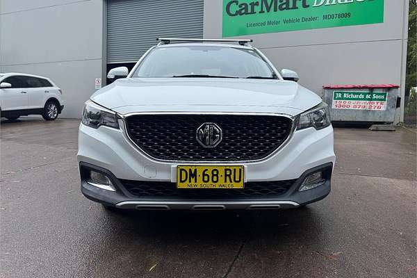 2020 MG ZS Essence AZS1