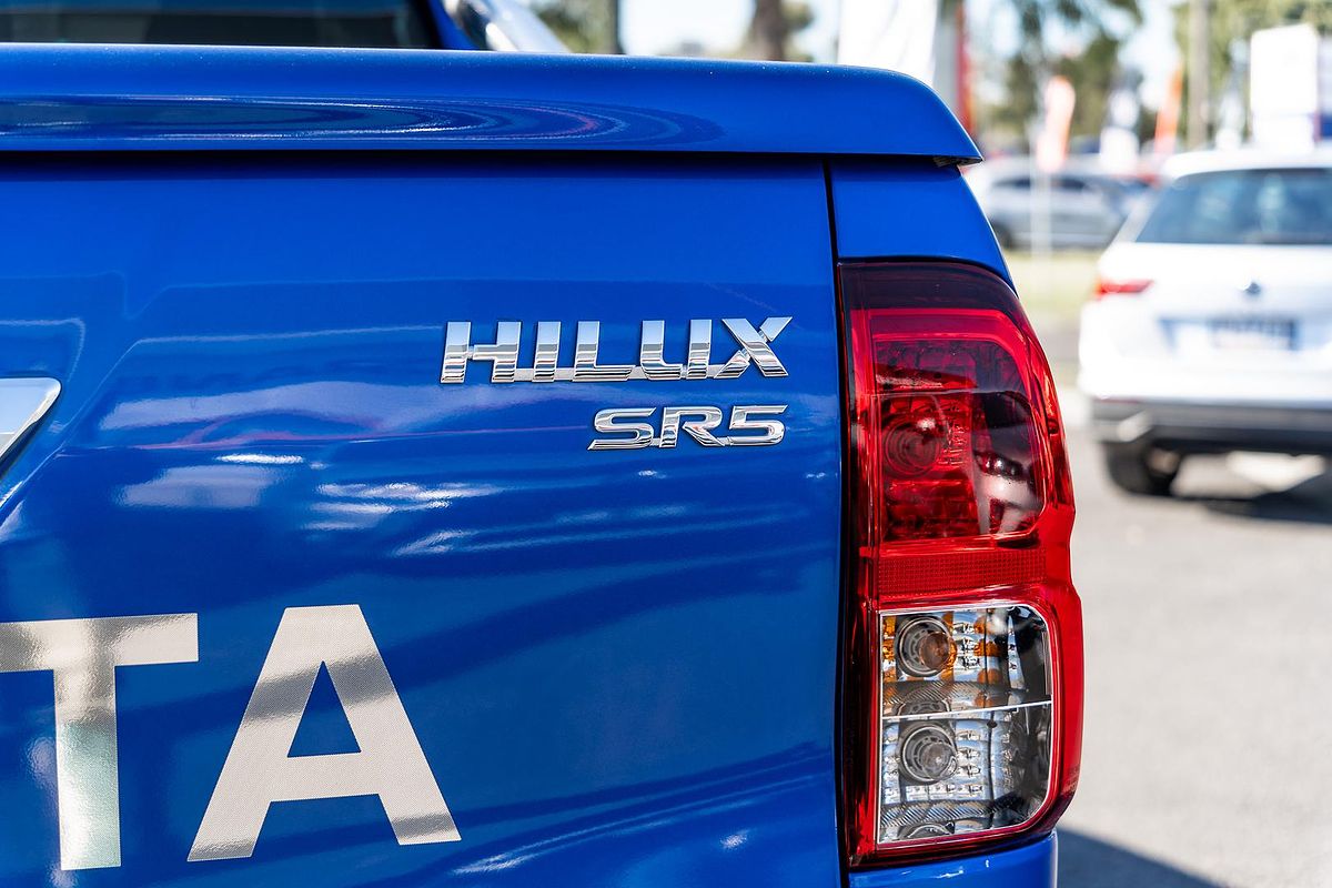 2015 Toyota Hilux SR5 GUN126R 4X4