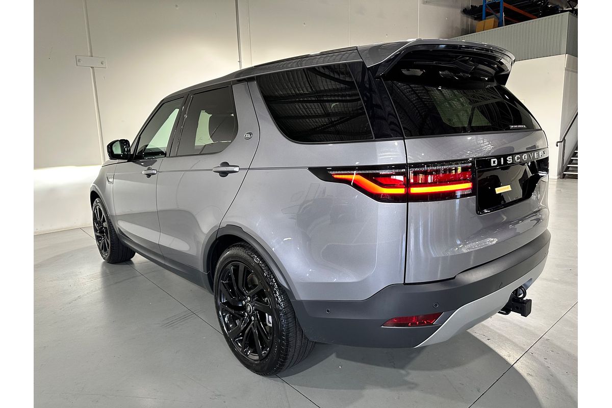 2024 Land Rover Discovery D350 S Series 5