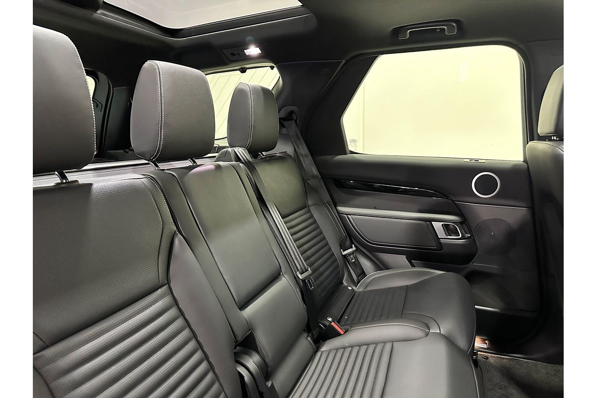 2024 Land Rover Discovery D350 S Series 5