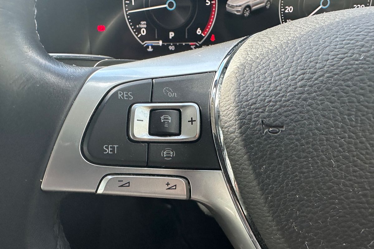 2019 Volkswagen Touareg 190TDI Launch Edition CR