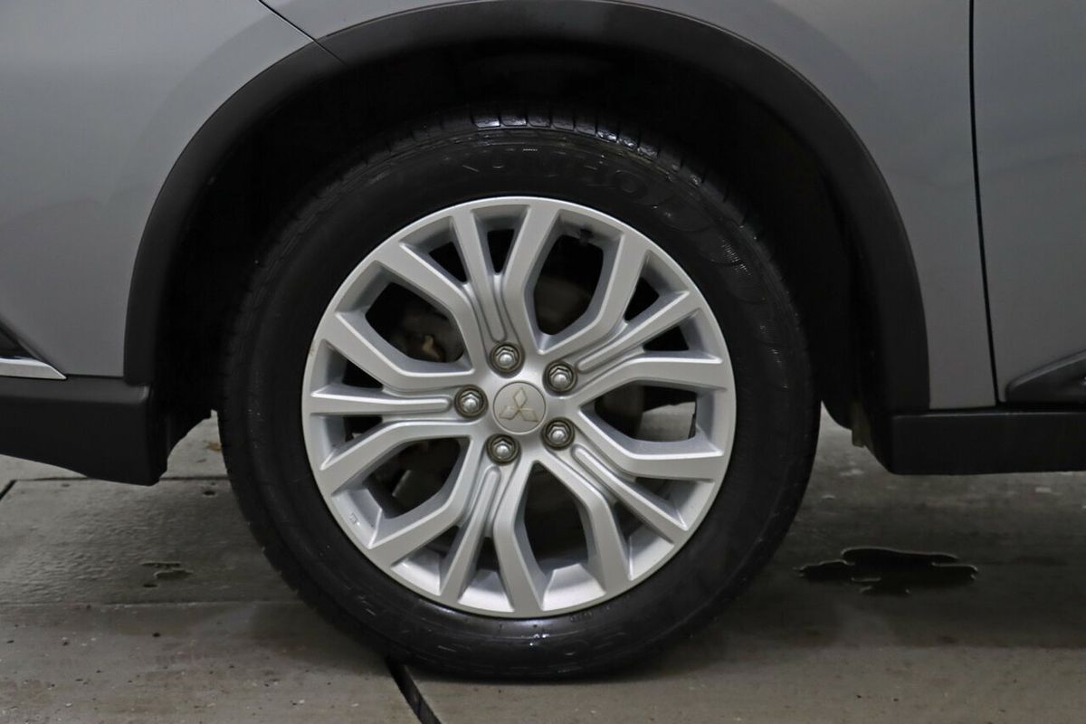2019 Mitsubishi Outlander ES ZL