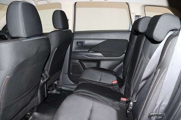 2019 Mitsubishi Outlander ES ZL