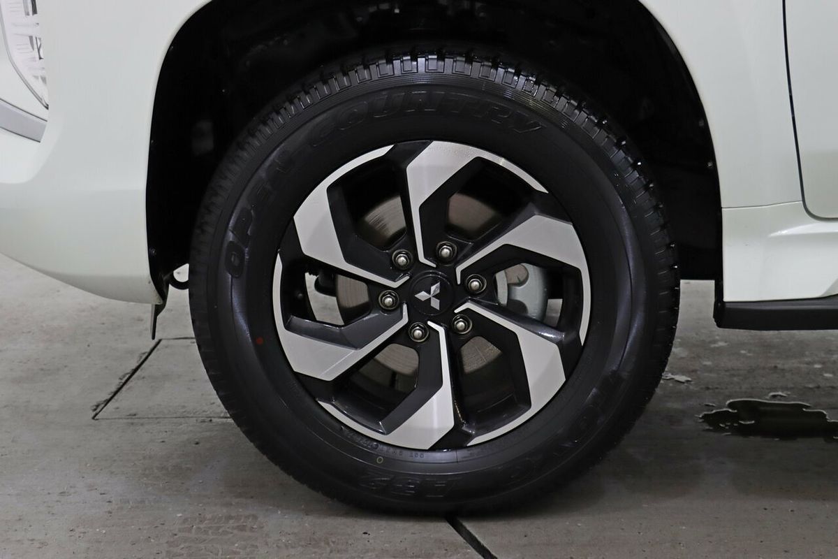 2024 Mitsubishi Pajero Sport GLS QG