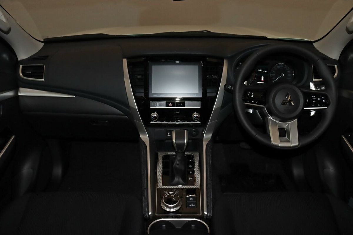 2024 Mitsubishi Pajero Sport GLS QG
