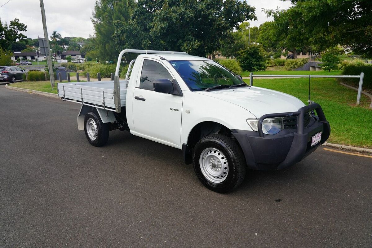2013 Mitsubishi Triton GL MN MY14 Rear Wheel Drive
