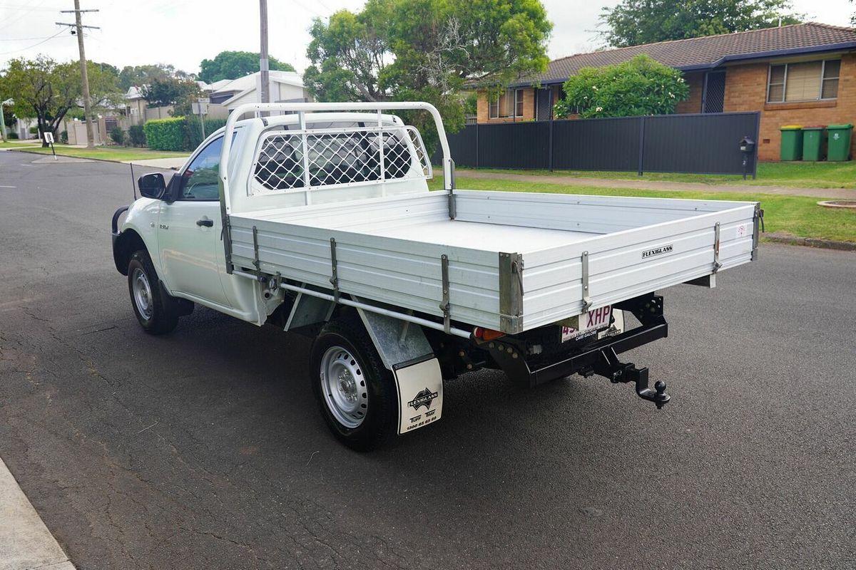 2013 Mitsubishi Triton GL MN MY14 Rear Wheel Drive