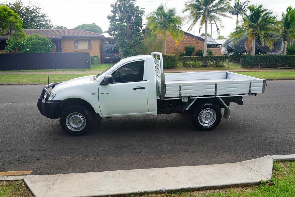 2013 Mitsubishi Triton GL MN MY14 Rear Wheel Drive