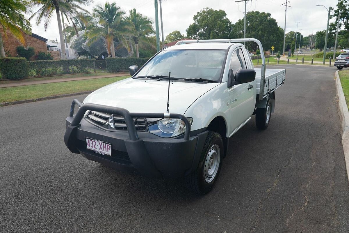 2013 Mitsubishi Triton GL MN MY14 Rear Wheel Drive
