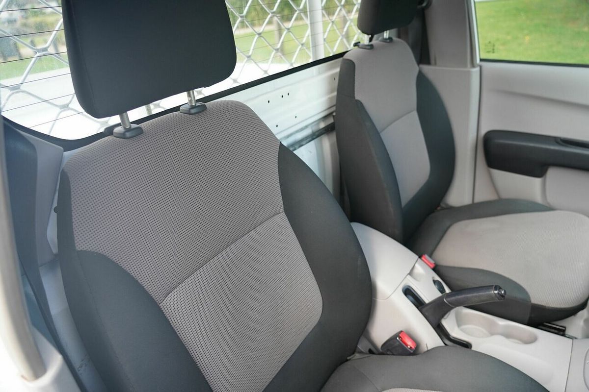 2013 Mitsubishi Triton GL MN MY14 Rear Wheel Drive