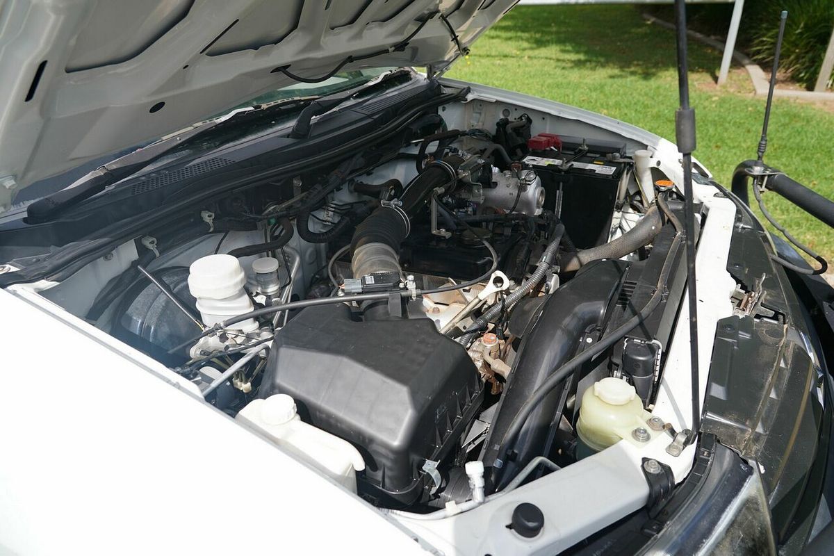 2013 Mitsubishi Triton GL MN MY14 Rear Wheel Drive