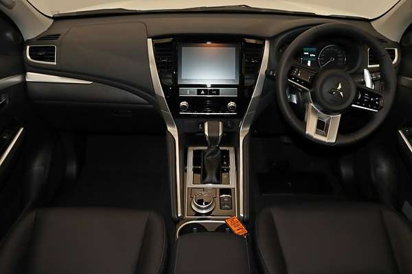 2024 Mitsubishi Pajero Sport GLS QG
