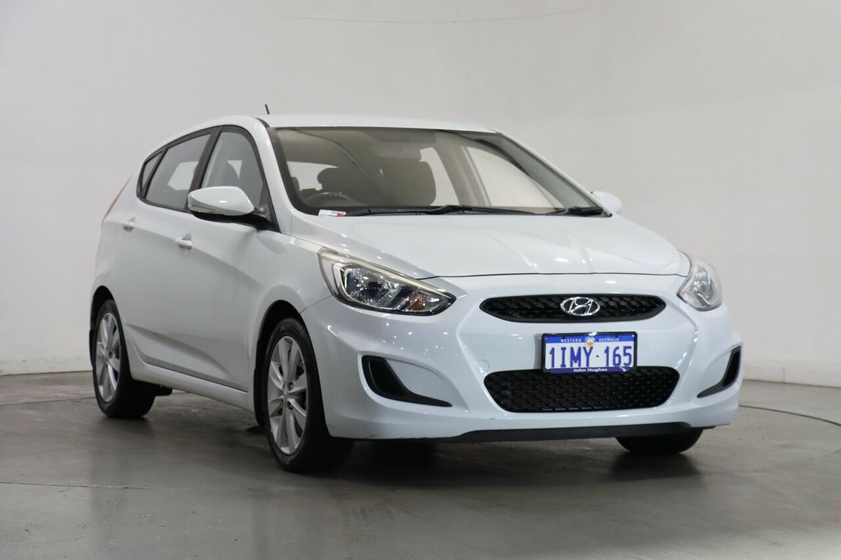 2019 Hyundai Accent Sport RB6