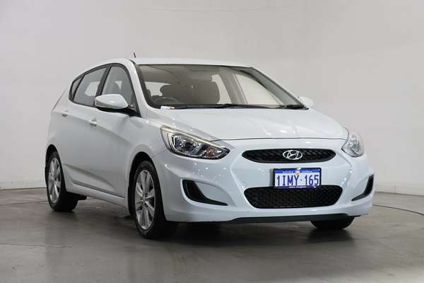 2019 Hyundai Accent Sport RB6
