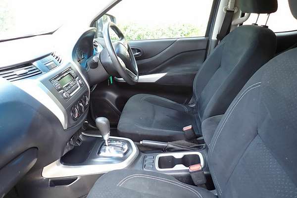 2016 Nissan Navara RX N-Sport Dealer KIT (4x4) NP300 D23 4X4