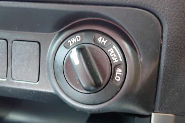2016 Nissan Navara RX N-Sport Dealer KIT (4x4) NP300 D23 4X4