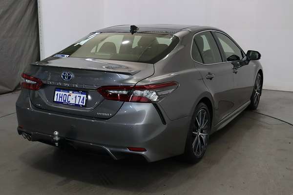 2022 Toyota Camry SL AXVH70R