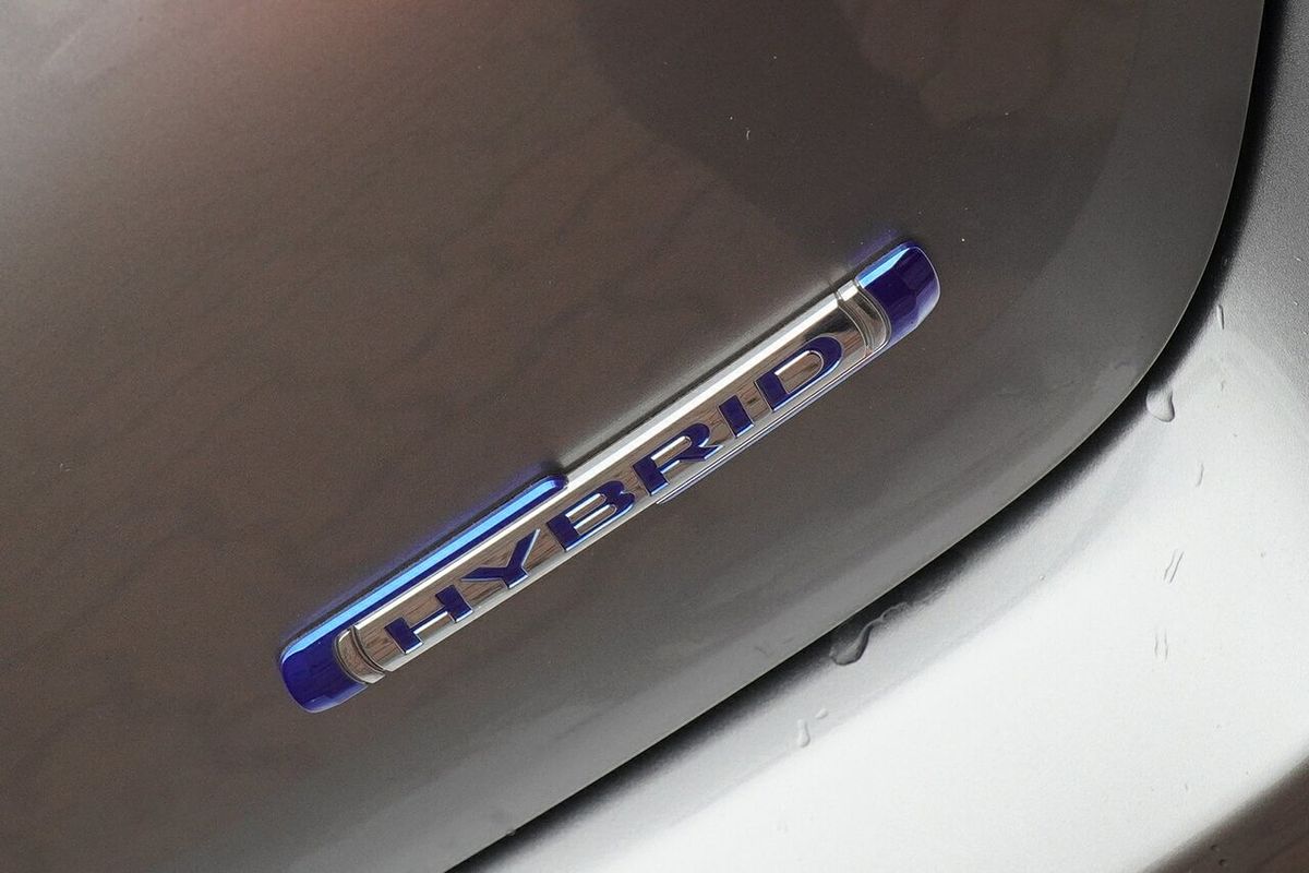 2024 Suzuki Swift Hybrid Plus UZ