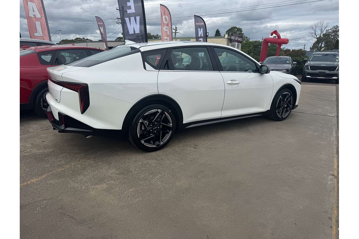 2024 Kia k4 gt-line my25
