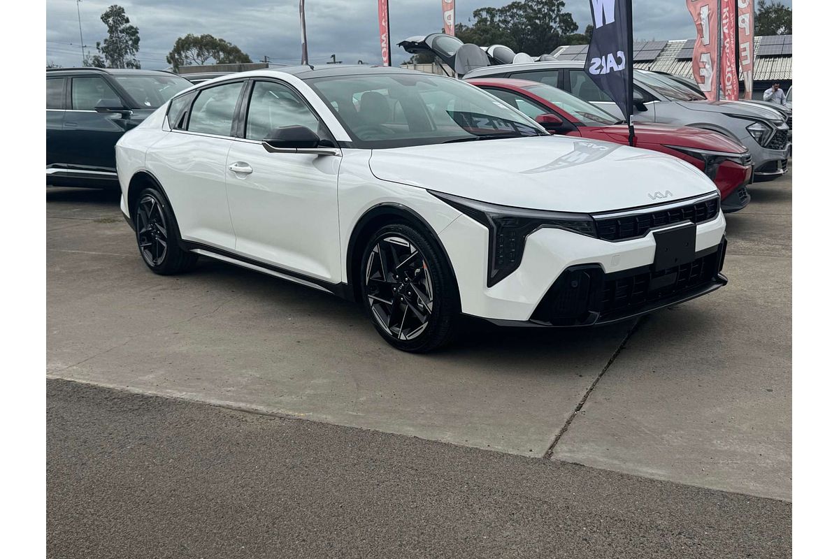 2024 Kia k4 gt-line my25