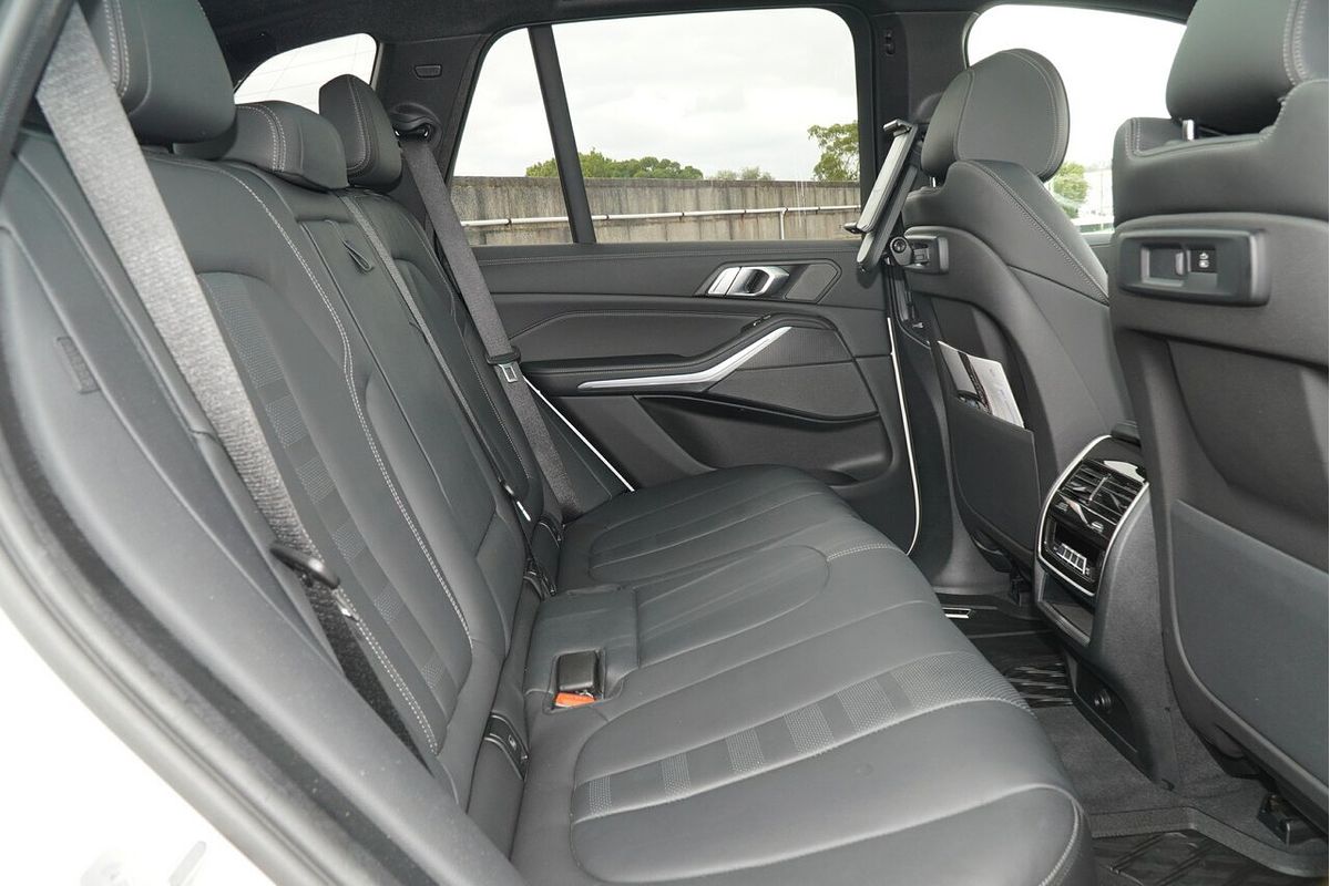 2022 BMW X5 xDrive40i M Sport G05