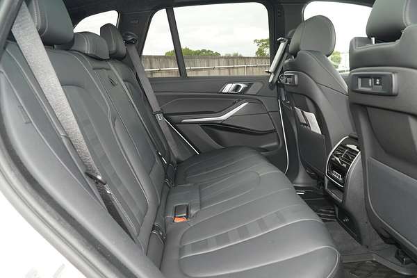 2022 BMW X5 xDrive40i M Sport G05