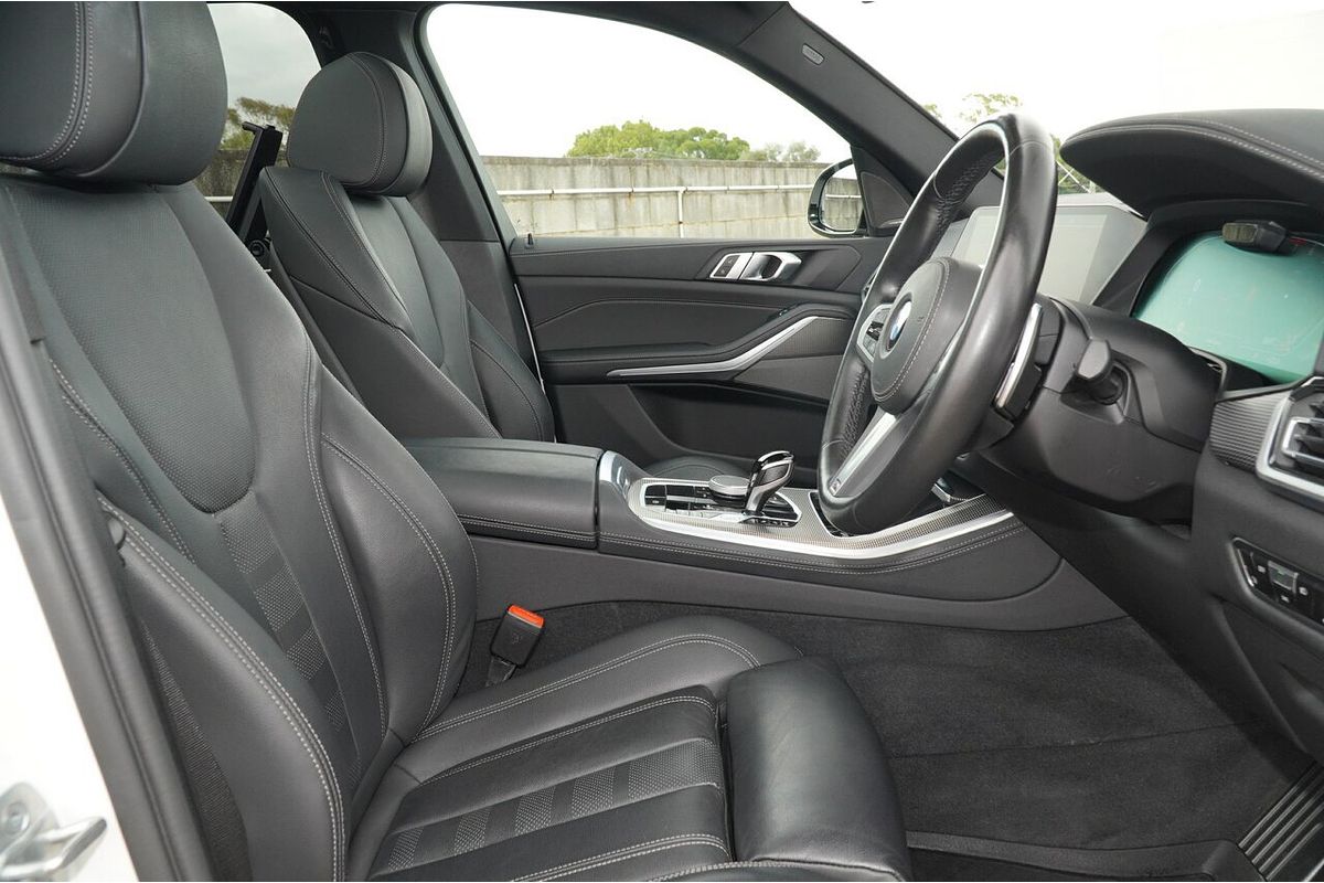 2022 BMW X5 xDrive40i M Sport G05