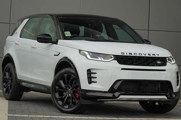 2025 Land Rover Discovery Sport P300e Dynamic SE L550