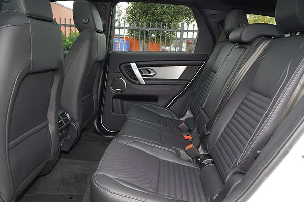 2025 Land Rover Discovery Sport P300e Dynamic SE L550
