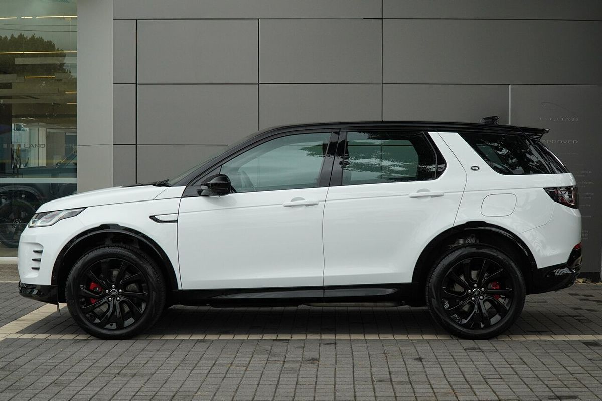 2025 Land Rover Discovery Sport P300e Dynamic SE L550