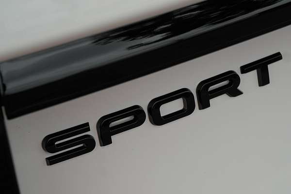2025 Land Rover Discovery Sport P300e Dynamic SE L550