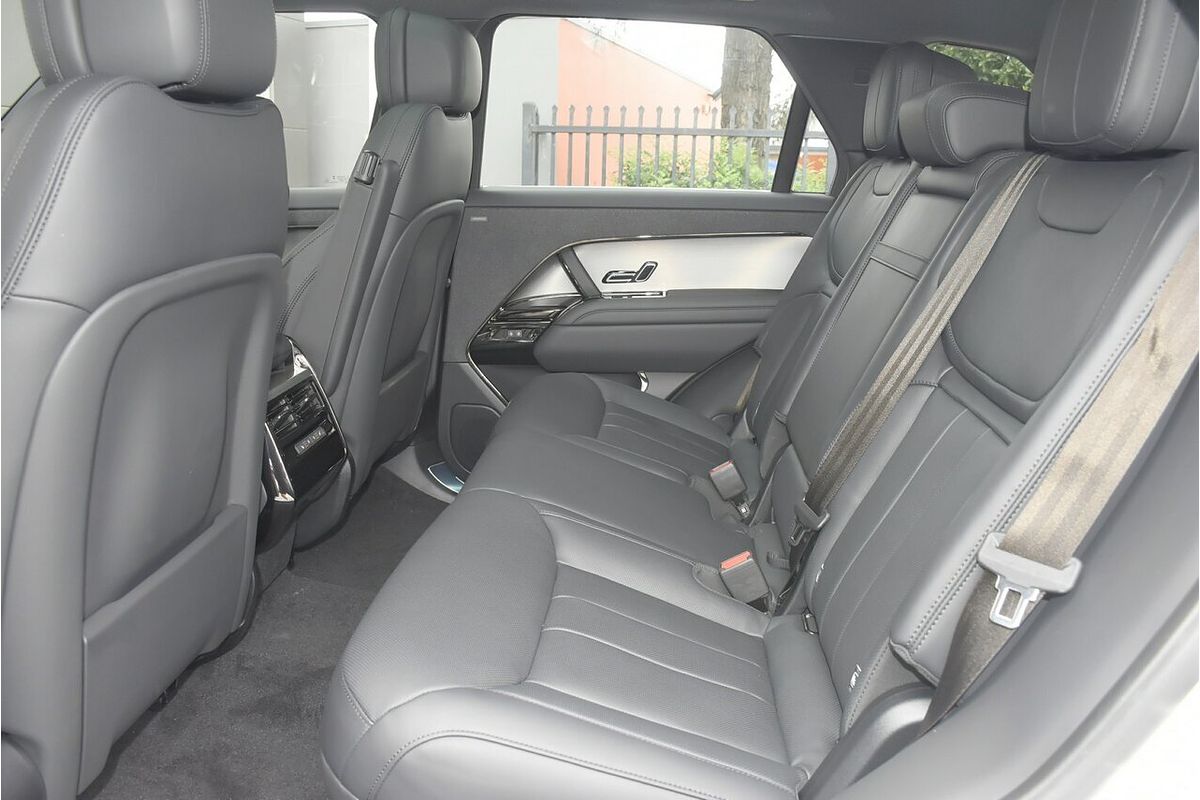 2024 Land Rover Range Rover Sport D300 Dynamic SE L461