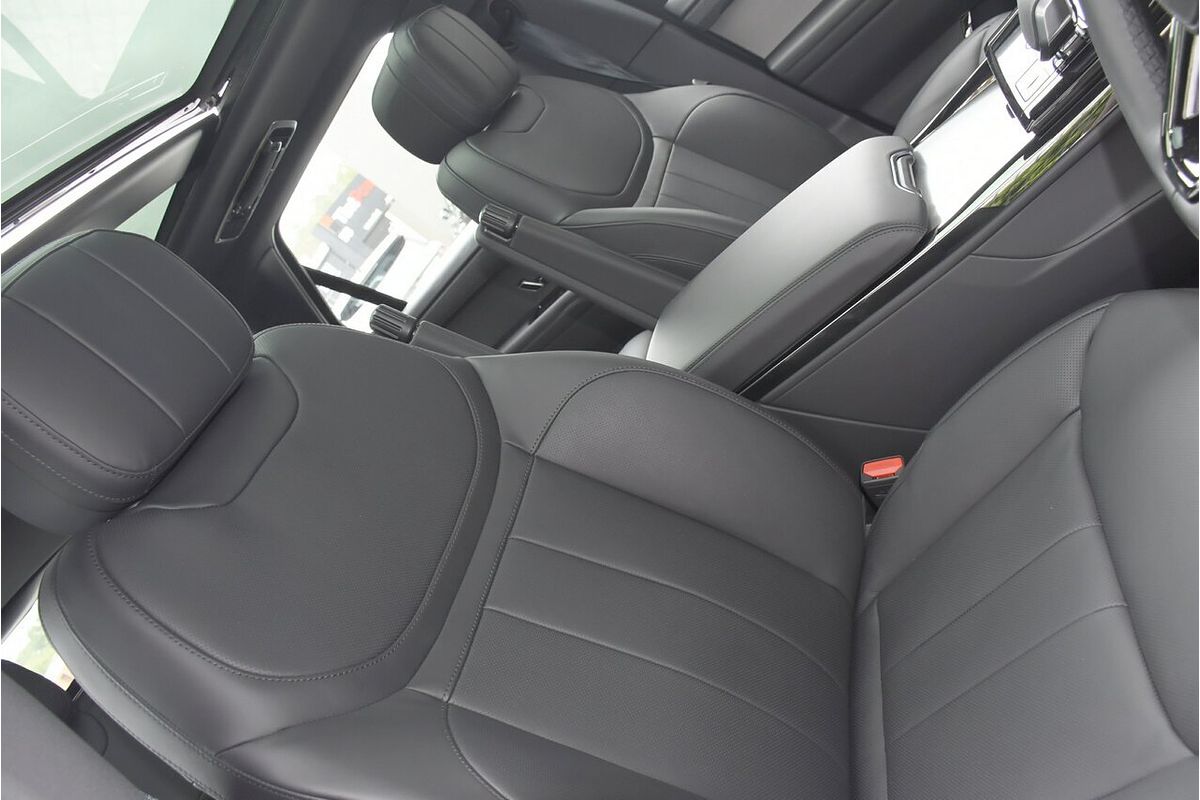 2024 Land Rover Range Rover Sport D250 Dynamic SE L461