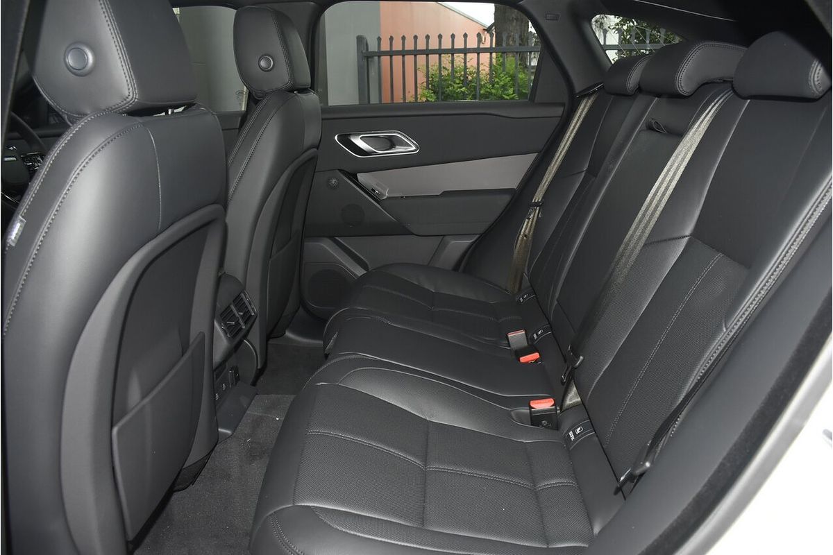 2024 Land Rover Range Rover Velar P250 Dynamic SE L560