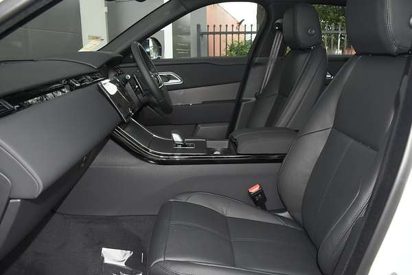 2024 Land Rover Range Rover Velar P250 Dynamic SE L560