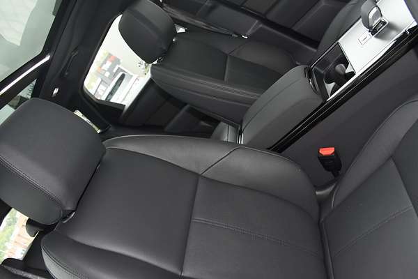 2024 Land Rover Range Rover Velar P250 Dynamic SE L560