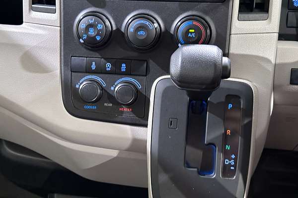 2019 Toyota Hiace Commuter GDH322R