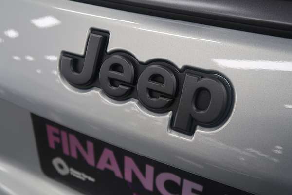 2023 Jeep Compass S-Limited M6
