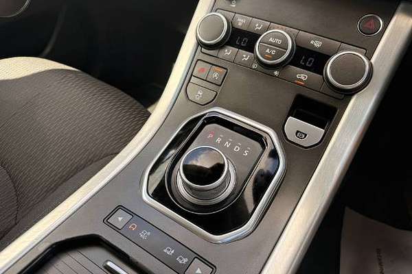 2016 Land Rover Range Rover Evoque TD4 150 Pure L538