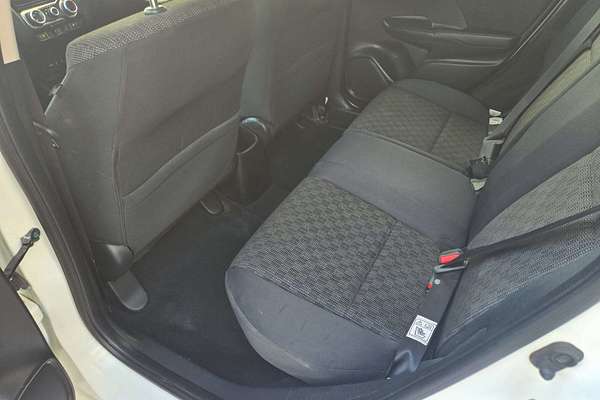 2015 Honda Jazz VTi GF