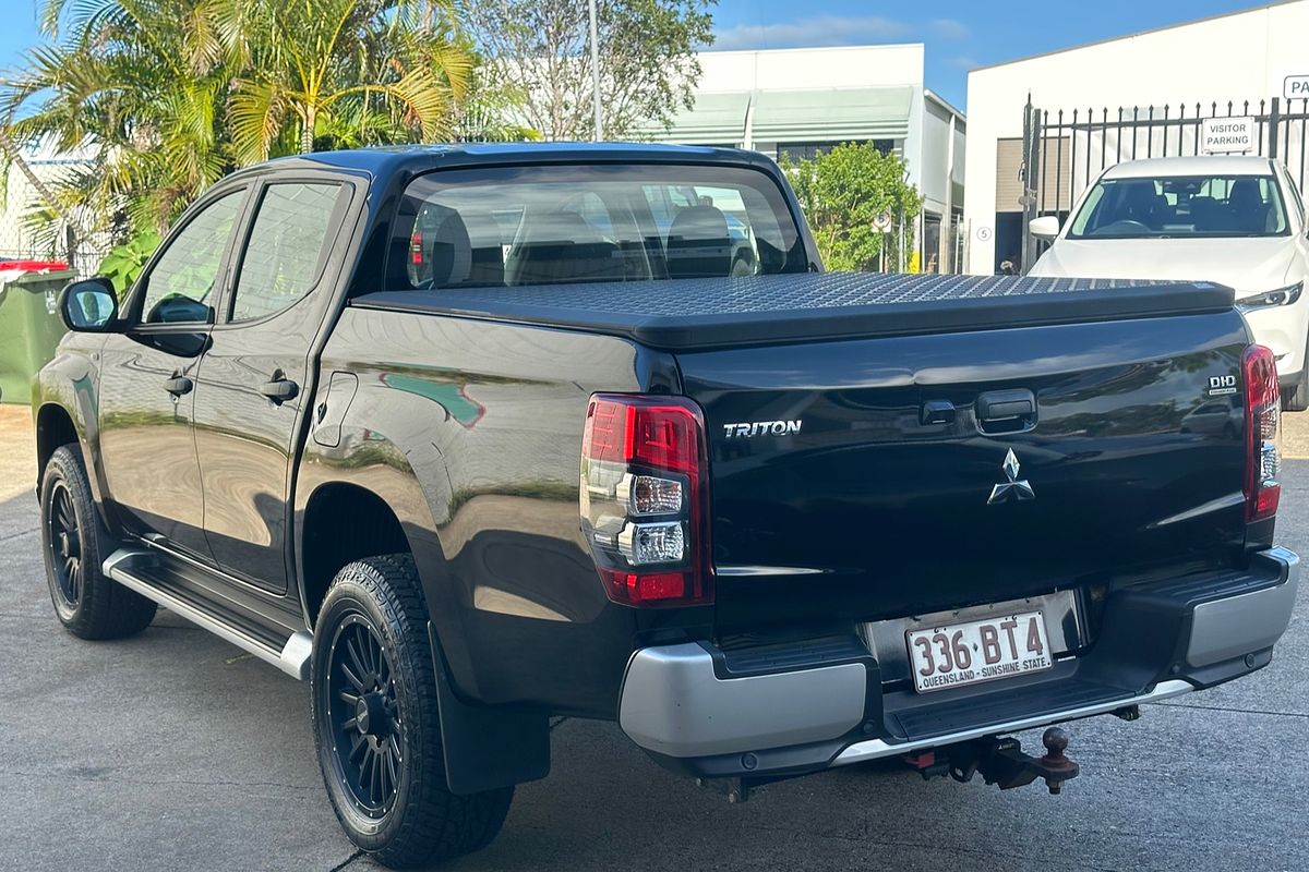 2019 Mitsubishi Triton GLX ADAS MR 4X4