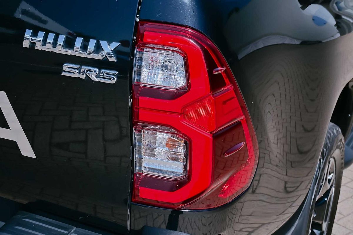 2022 Toyota Hilux SR5 GUN126R 4X4